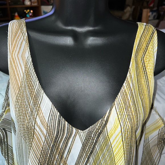 Lane Bryant Modern Swing Double-Layer Chiffon Style Tank - Picture 3 of 13